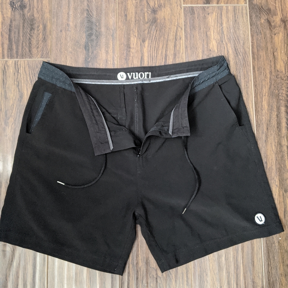 Vuori Bahia Board Short, size 34
